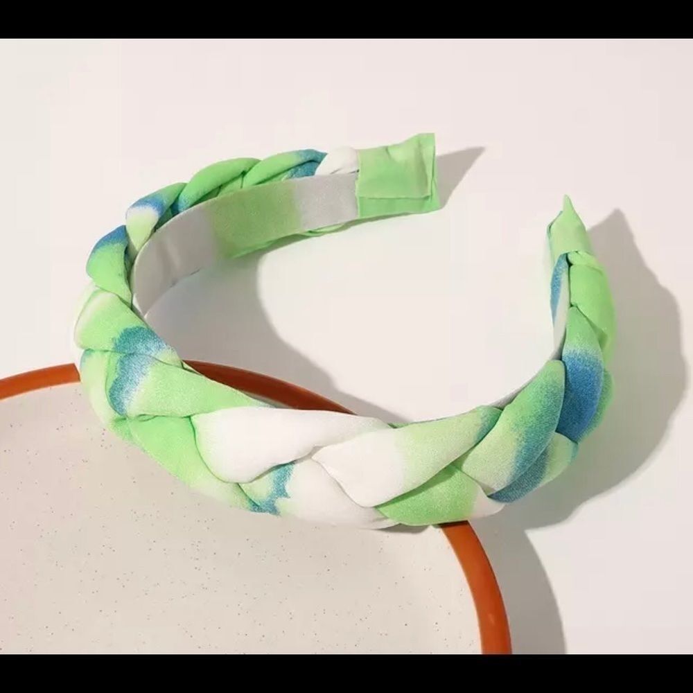 SILKY BRAIDED HEADBAND‎